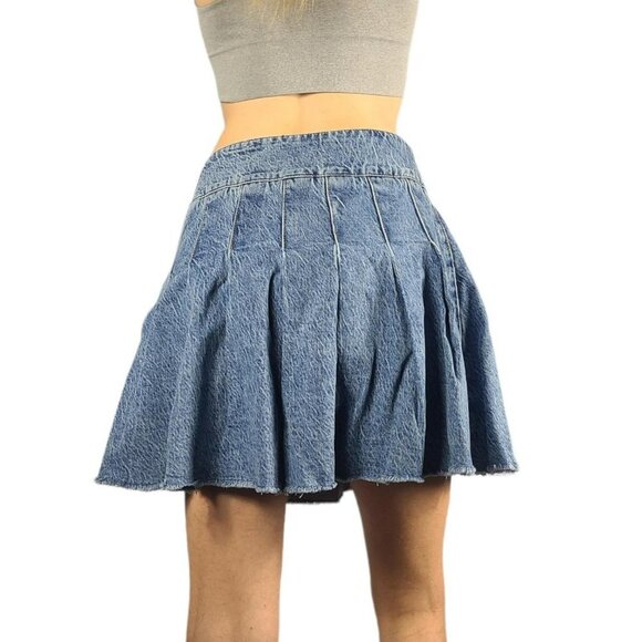 We The Free Pleated Blue Denim Mini Skirt Retro Style Size Women's 27 NWT - Picture 3 of 3